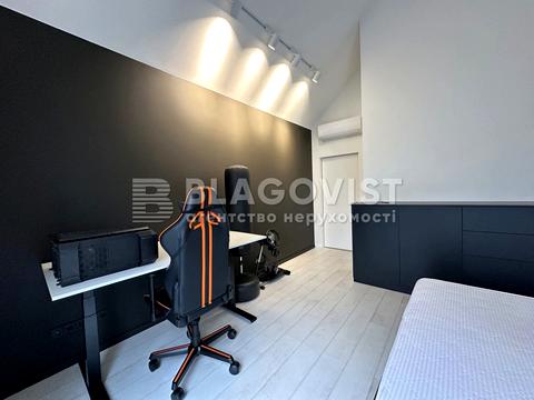 будинок за адресою Комфортна