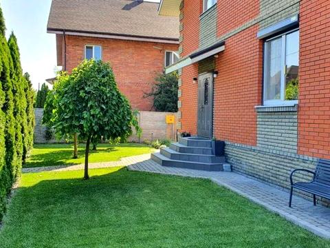 будинок за адресою с. Гнідин, салютна