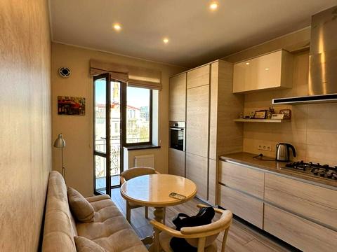 квартира за адресою Гіпсова вул., 36в