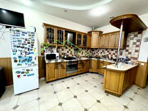 будинок за адресою Фруктова, 8