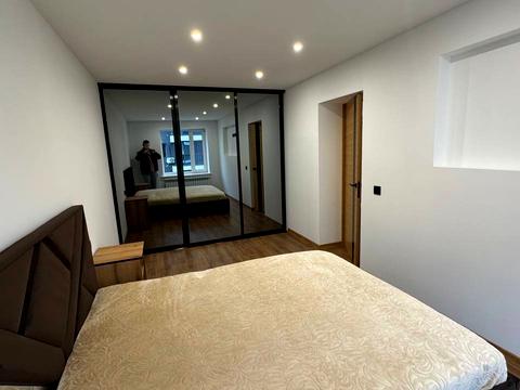 квартира за адресою Степана Бандери вул., 77-Б