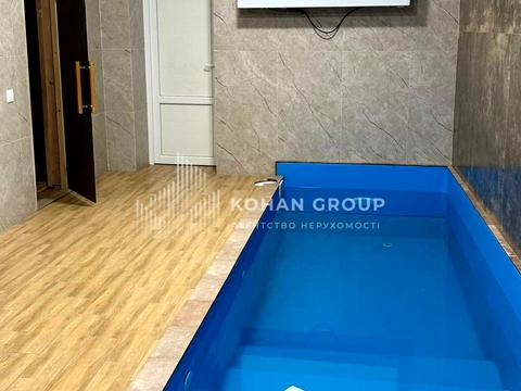 комерційна за адресою Західно-Окружна вул., 1