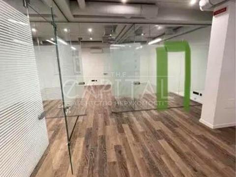 комерційна за адресою Ірининська вул., 5