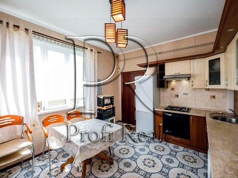 будинок за адресою Юрія Литвина вул.