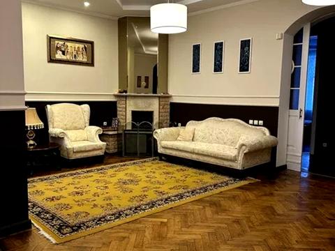 квартира за адресою Одеса, Кінна вул., 3