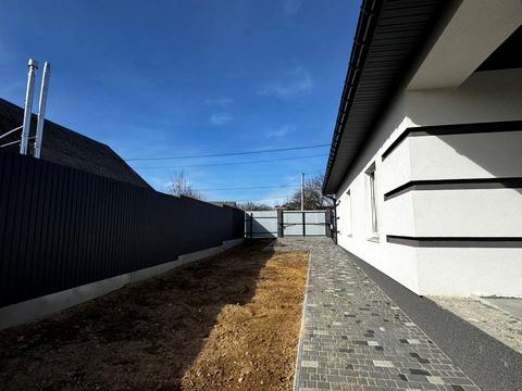 будинок за адресою Яснополянська вул., 292