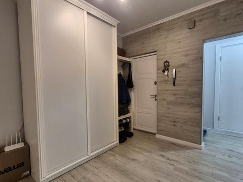квартира за адресою Курсанта Єськова вул., 14-А