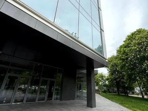 комерційна за адресою Пилипа Орлика просп. (Ілліча), 17-А