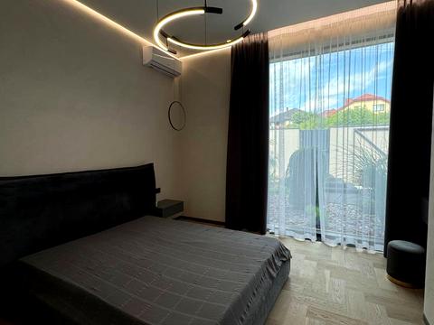 дом по адресу Центральна