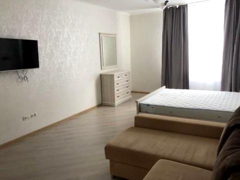 квартира за адресою Анни Ахматової вул., 22