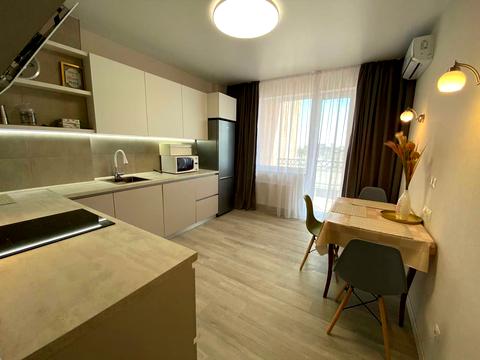 квартира за адресою Олексія Вадатурського вул. (Маршала Малиновського), 16б