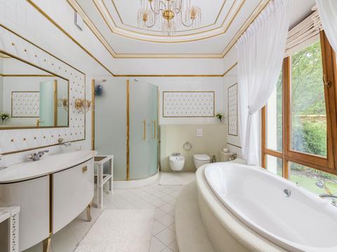 будинок за адресою с. Нещерів, Пархоменко