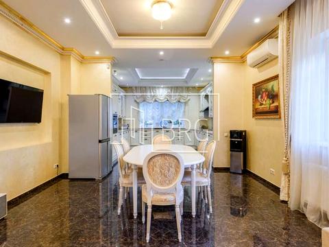 будинок за адресою КГ Французский городок