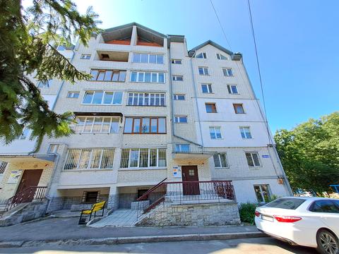 квартира за адресою Довженка вул., 19