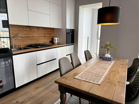 квартира за адресою Героїв Майдану вул. (Червоноармійська), 150