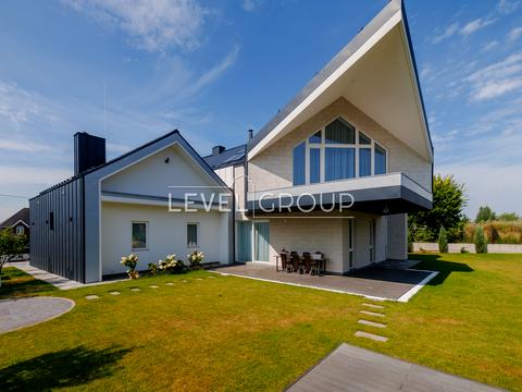 будинок за адресою Захрестова вул.