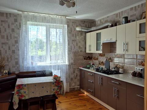 будинок за адресою с. Вишеньки, Центральна