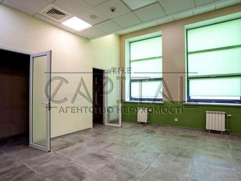 комерційна за адресою Новокостянтинівська вул., 1-Б