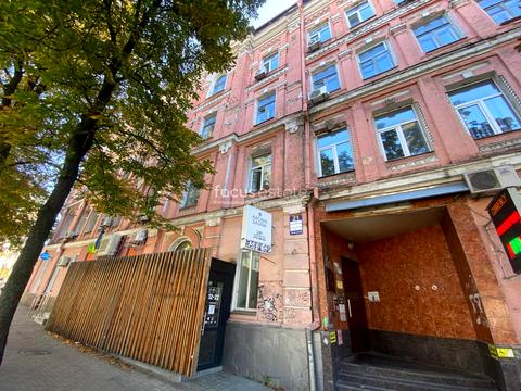 комерційна за адресою Січових Стрільців вул. (Артема), 21