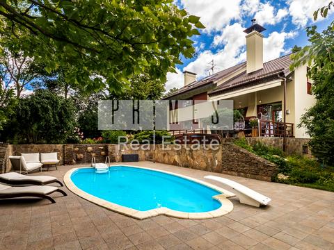 будинок за адресою каштановая