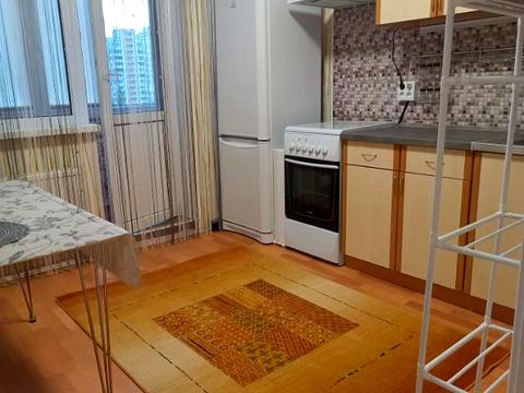 квартира по адресу Червоной Калины просп. (Владимира Маяковского), 68