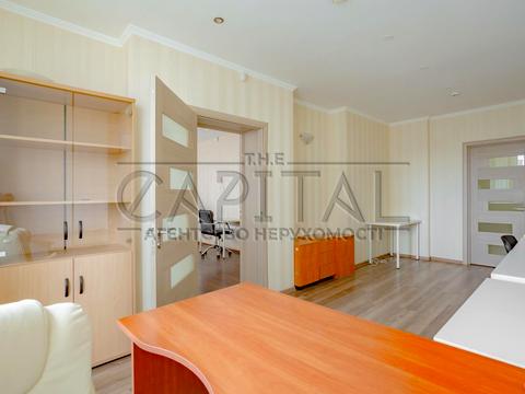 комерційна за адресою Жилянська вул., 101