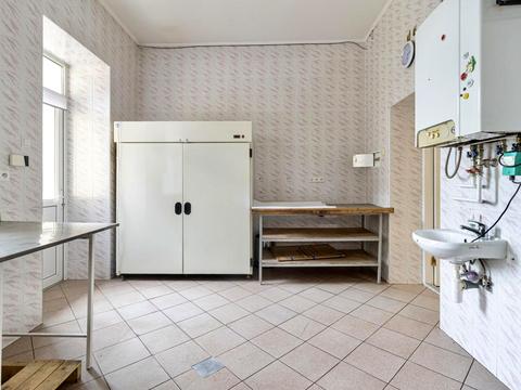 комерційна за адресою Вічева, 8