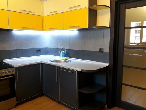 квартира за адресою Лариси Руденко вул., 21