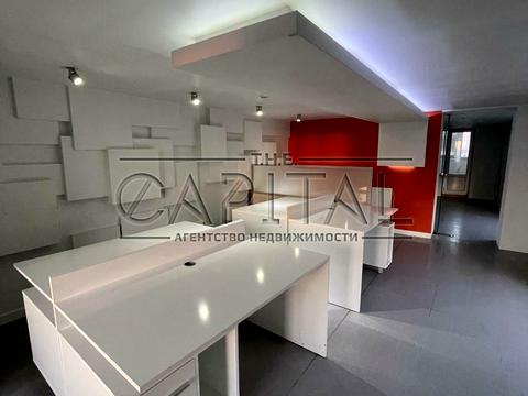 комерційна за адресою Мокра вул. (Кудряшова), 3