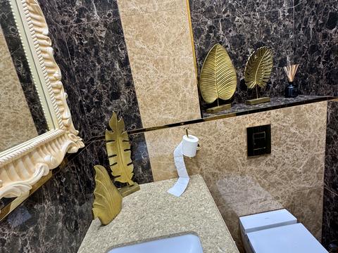 комерційна за адресою Генуезька вул., 5б