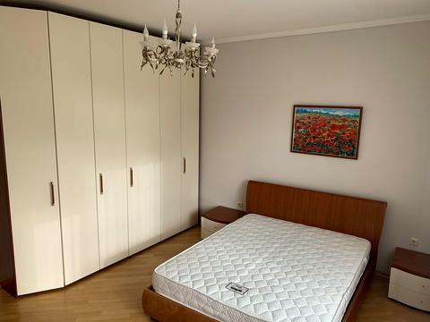 квартира по адресу Французский бульв., 5