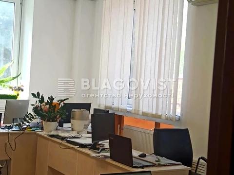 коммерческая по адресу Почайнинская ул., 70
