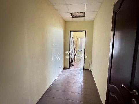 комерційна за адресою Володимирська вул., 57А