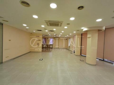 комерційна за адресою Басейна вул., 7-В
