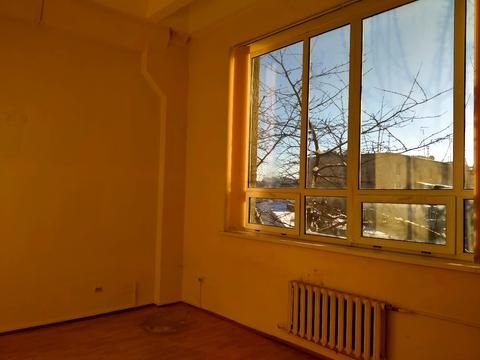 комерційна за адресою Скляна вул., 11