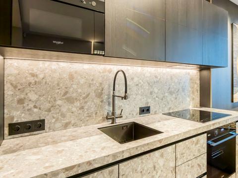 квартира за адресою Андрія Верхогляда вул. (Михайла Драгомирова), 19-А