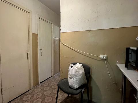 комерційна за адресою Євгена Коновальця вул., 146