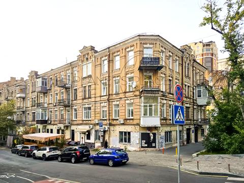 квартира по адресу Ивана Франко ул., 16/2