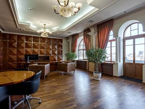 коммерческая по адресу Контрактовая пл., 1