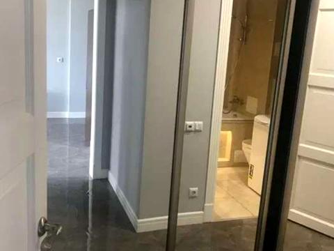 квартира за адресою Регенераторна вул., 4 к13