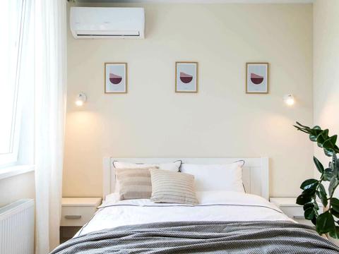 квартира за адресою Академіка Булаховського вул., 2