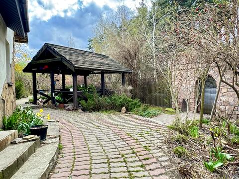 будинок за адресою Весняна, 12