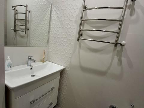 квартира за адресою Академіка Глушкова просп., 9