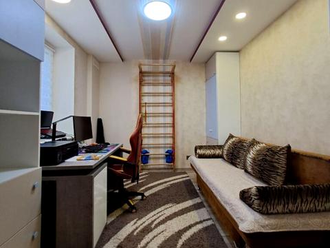 квартира за адресою Металургів вул., 32-Б