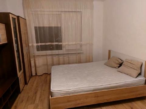 квартира за адресою Бориса Гмирі вул., 12-Б