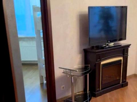 квартира за адресою Київ, Любомира Гузара просп. (Космонавта Комарова), 26