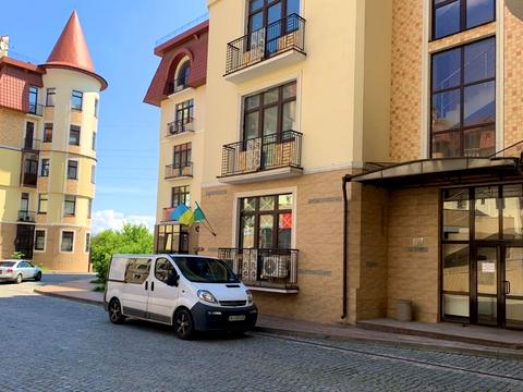 комерційна за адресою Протасів Яр вул., 8