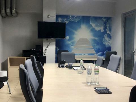 комерційна за адресою Кирилівська вул. (Фрунзе), 14/18