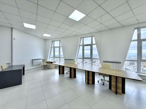 комерційна за адресою Кловський узвіз, 7a