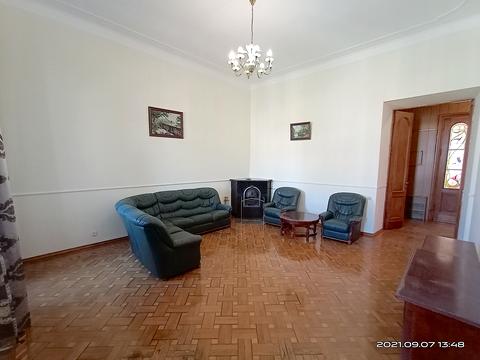 комерційна за адресою Грецька вул., 25